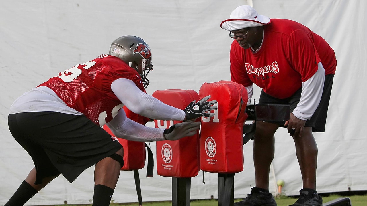 Miami tabs well-traveled Randy Melvin as defensive line coach